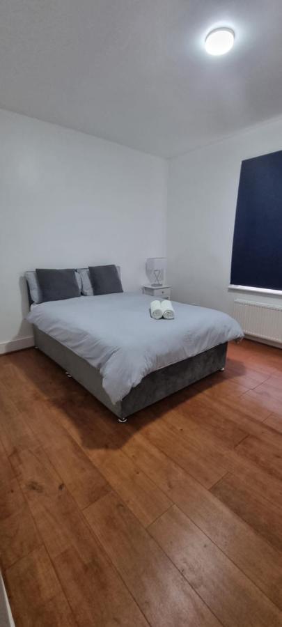 Cricklewood Broadway Guest Home London Eksteriør billede