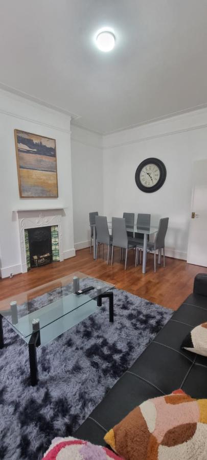 Cricklewood Broadway Guest Home London Eksteriør billede