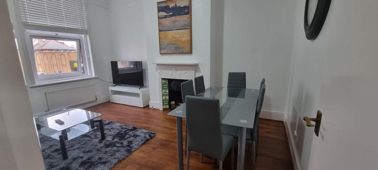 Cricklewood Broadway Guest Home London Eksteriør billede