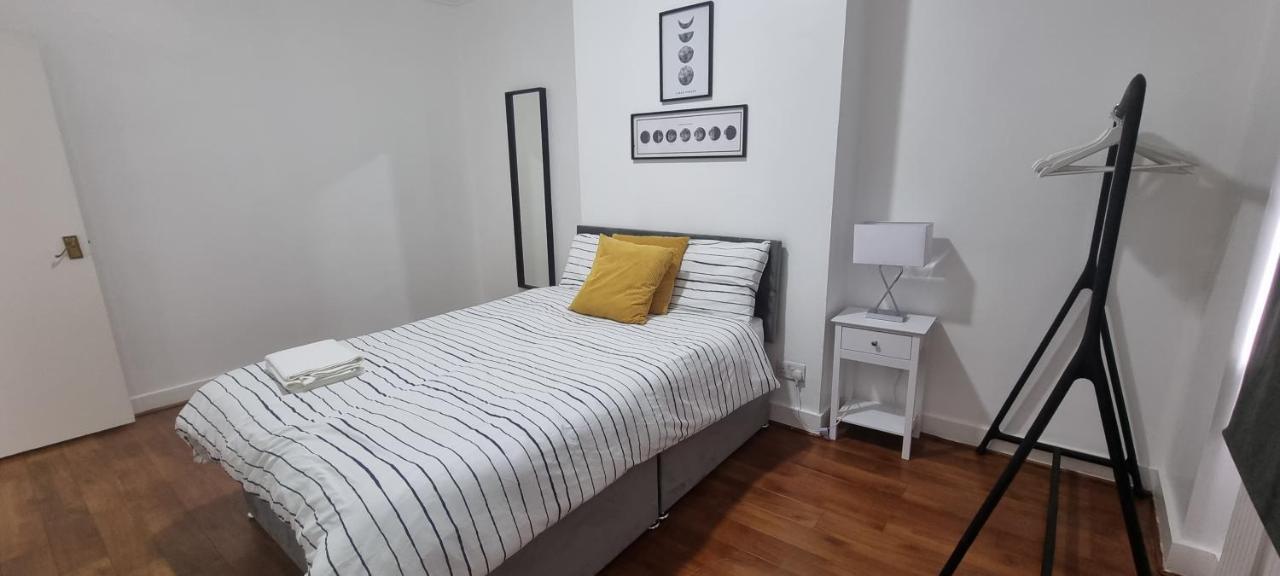 Cricklewood Broadway Guest Home London Eksteriør billede